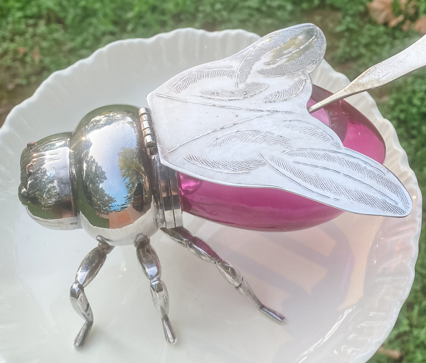 Very Rare Antique Amethyst Glass Bee Honey Pot