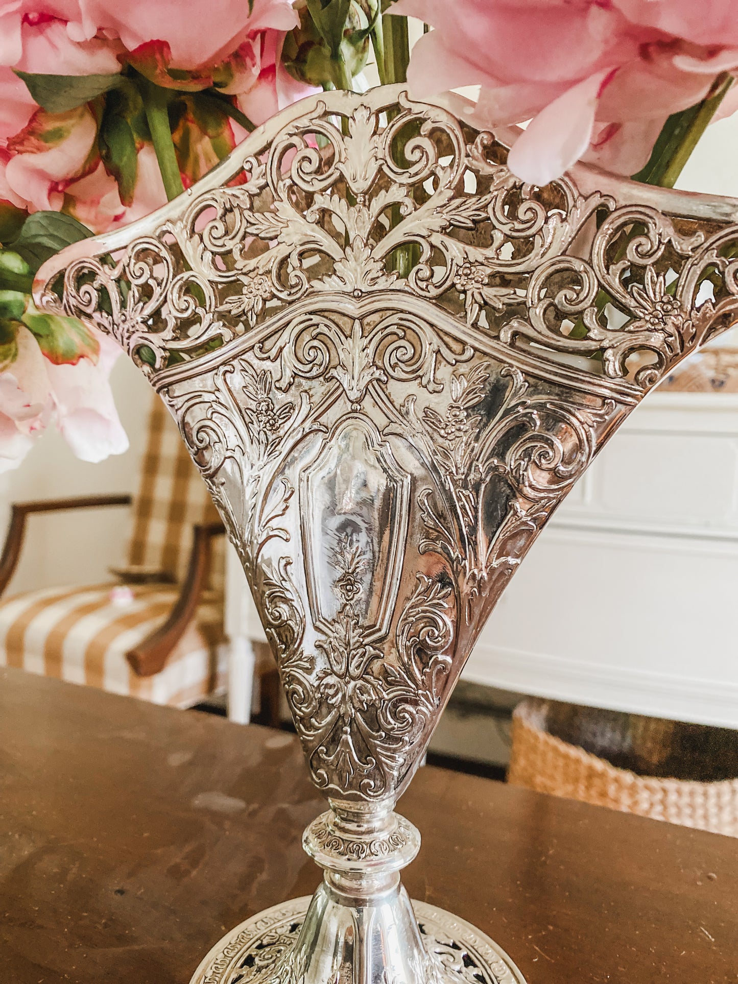 Striking Fan Shaped Tulipiere Style Vase