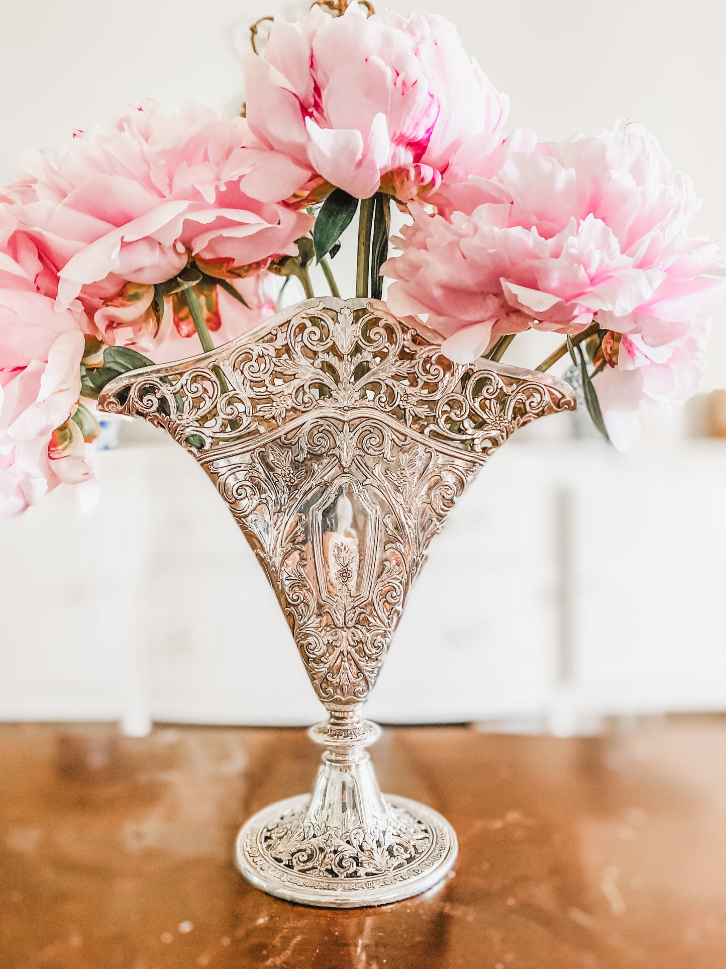 Striking Fan Shaped Tulipiere Style Vase